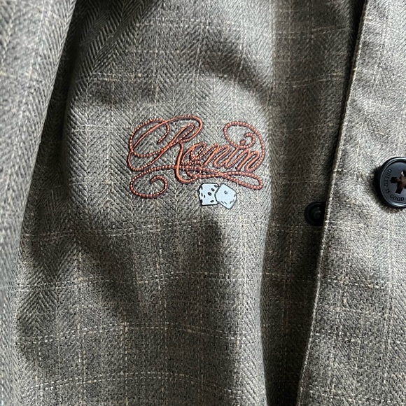 Burton Ronin snowboard jacket - Picture 2 of 4